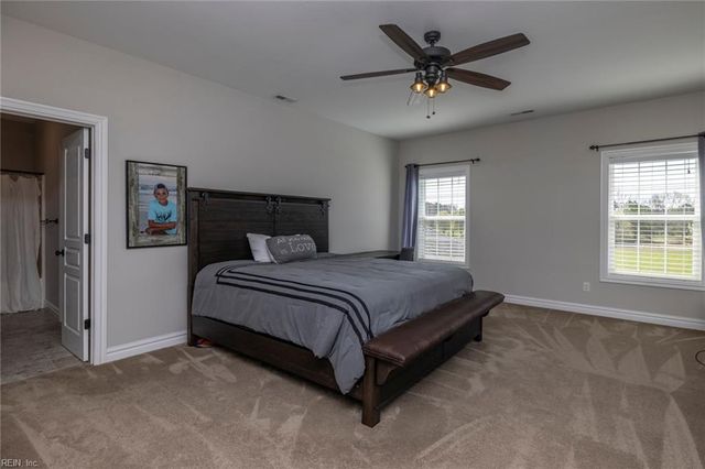 1409 Paul Eason DR, Chesapeake, VA 23322