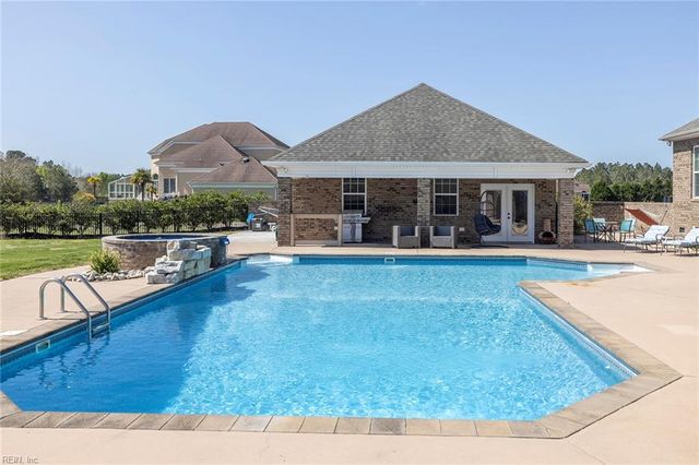 1409 Paul Eason DR, Chesapeake, VA 23322