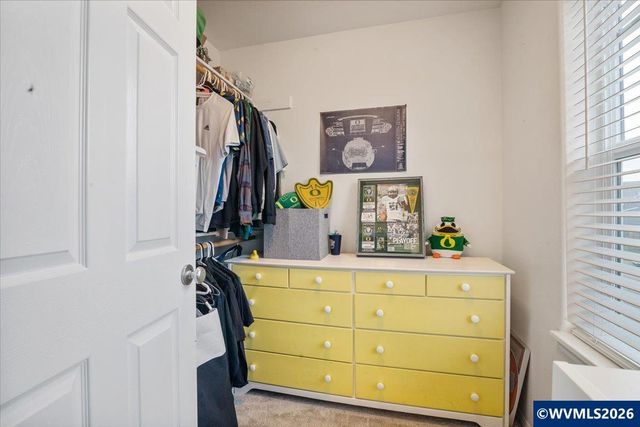 903 Eisenhower Dr NW, Salem, OR 97304