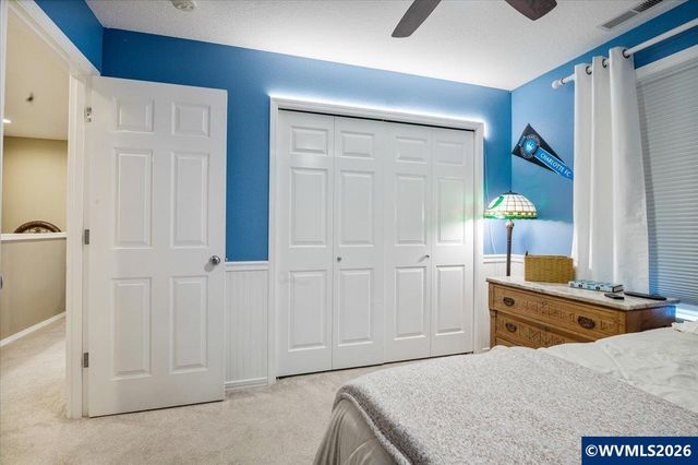 903 Eisenhower Dr NW, Salem, OR 97304