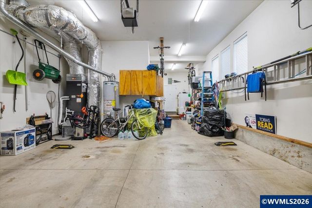 903 Eisenhower Dr NW, Salem, OR 97304