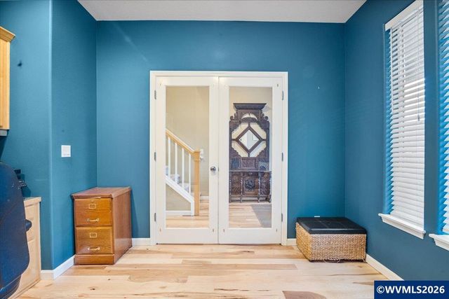 903 Eisenhower Dr NW, Salem, OR 97304