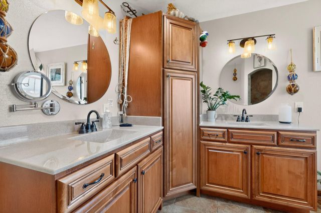 4550 Pyrite Court NE, Rio Rancho, NM 87124