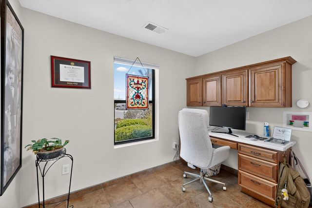 4550 Pyrite Court NE, Rio Rancho, NM 87124