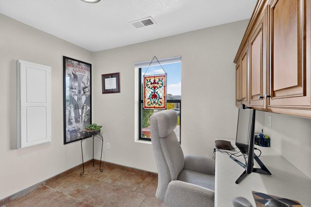 4550 Pyrite Court NE, Rio Rancho, NM 87124
