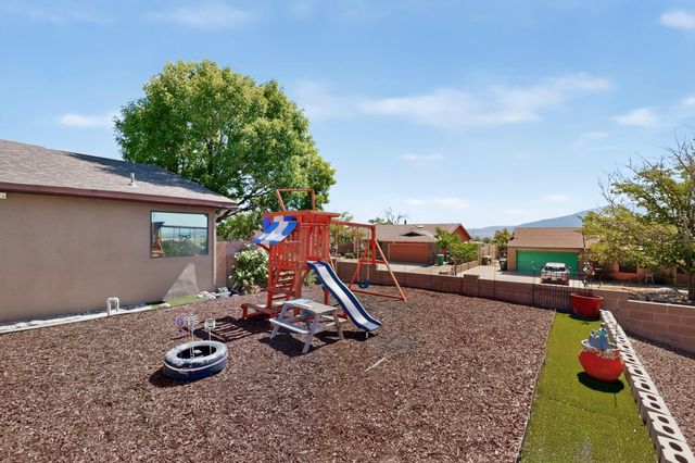 4550 Pyrite Court NE, Rio Rancho, NM 87124