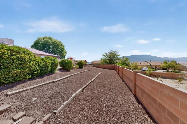4550 Pyrite Court NE, Rio Rancho, NM 87124