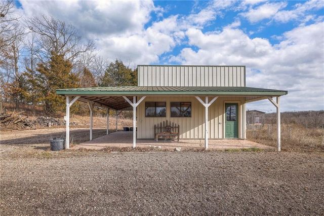 140 NW 1501 Road, Urich, MO 64788