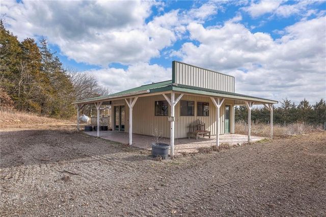 140 NW 1501 Road, Urich, MO 64788