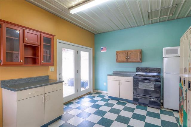 140 NW 1501 Road, Urich, MO 64788