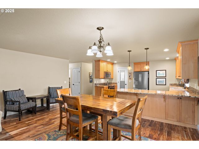 150 Se MUIRFIELD Ave, Salem, OR 97306