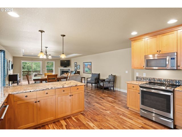 150 Se MUIRFIELD Ave, Salem, OR 97306