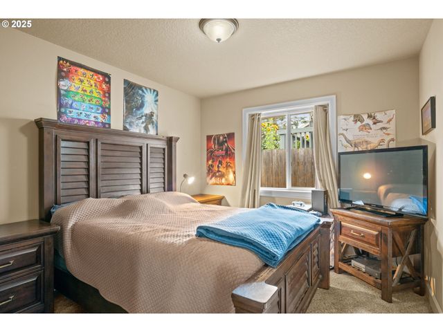 150 Se MUIRFIELD Ave, Salem, OR 97306