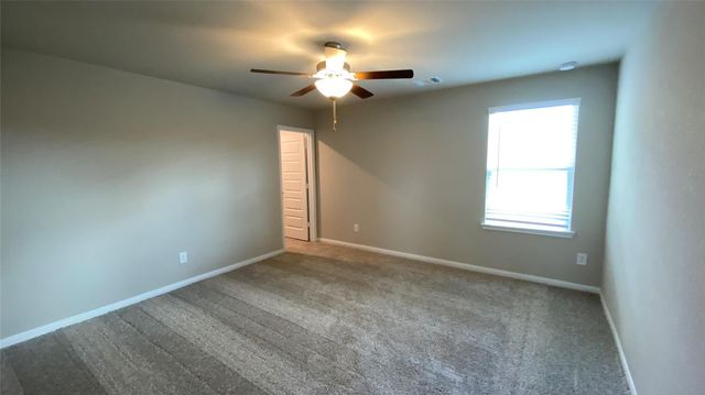 7059 Silverleaf Oak Street, Conroe, TX 77304