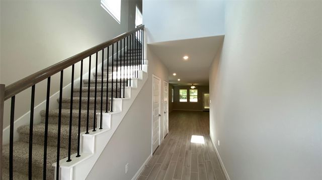 7059 Silverleaf Oak Street, Conroe, TX 77304