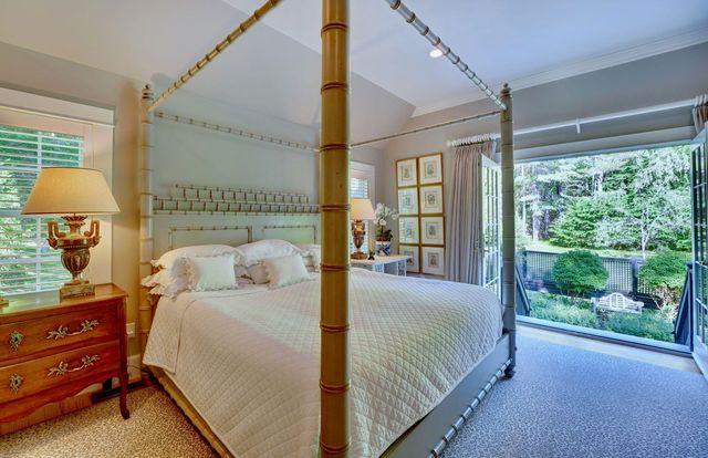 129 Mill Road, North Hampton, NH 03862