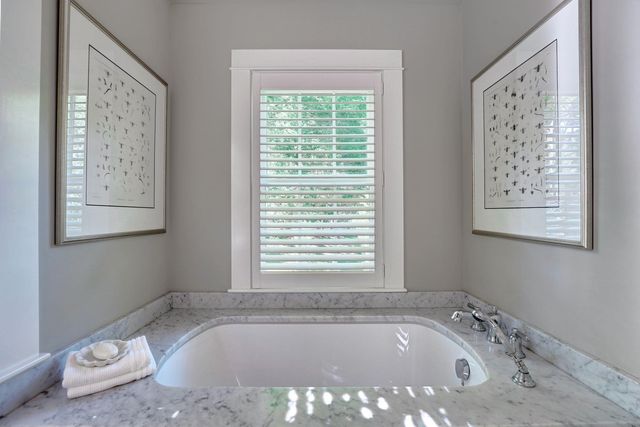 129 Mill Road, North Hampton, NH 03862