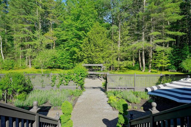 129 Mill Road, North Hampton, NH 03862