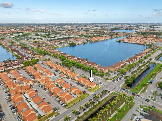 2770 W 60th Place 202, Hialeah, FL 33016