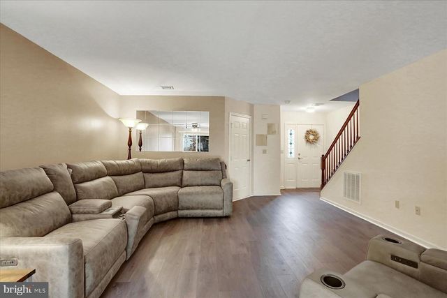 7236 CLEARFIELD ST, Harrisburg, PA 17111