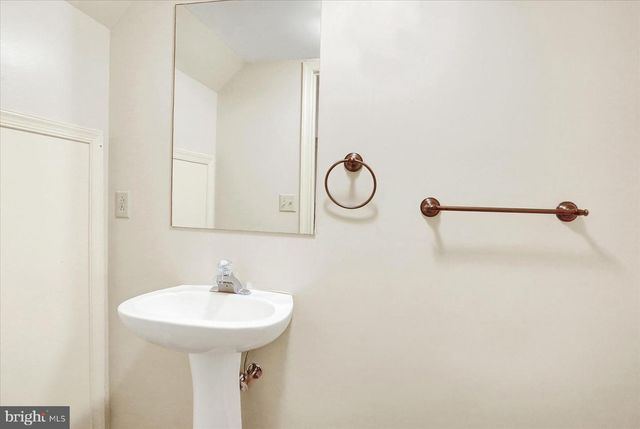 7236 CLEARFIELD ST, Harrisburg, PA 17111