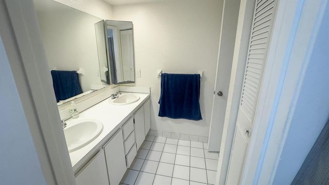 407 Arabian Road, Palm Springs, FL 33461