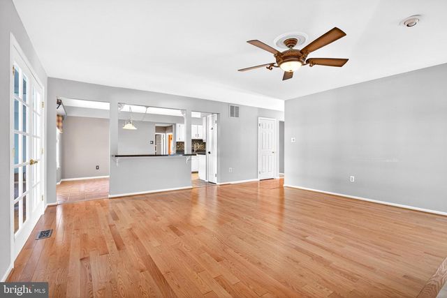 14 HILLIARD WAY, Sewell, NJ 08080