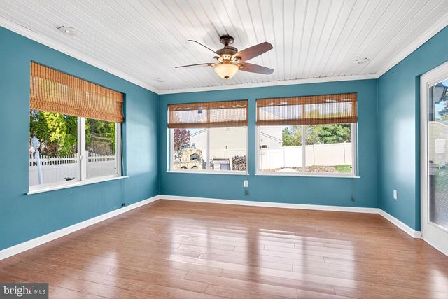 14 HILLIARD WAY, Sewell, NJ 08080