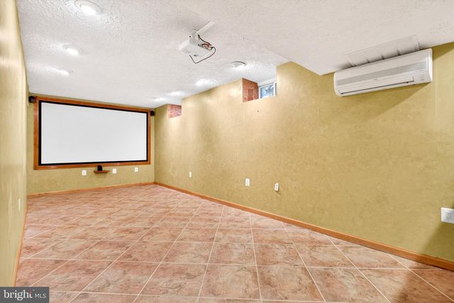 14 HILLIARD WAY, Sewell, NJ 08080