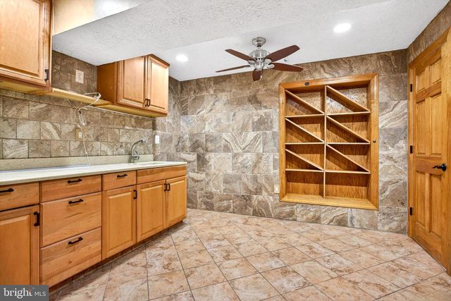 14 HILLIARD WAY, Sewell, NJ 08080