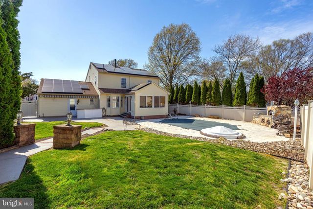 14 HILLIARD WAY, Sewell, NJ 08080