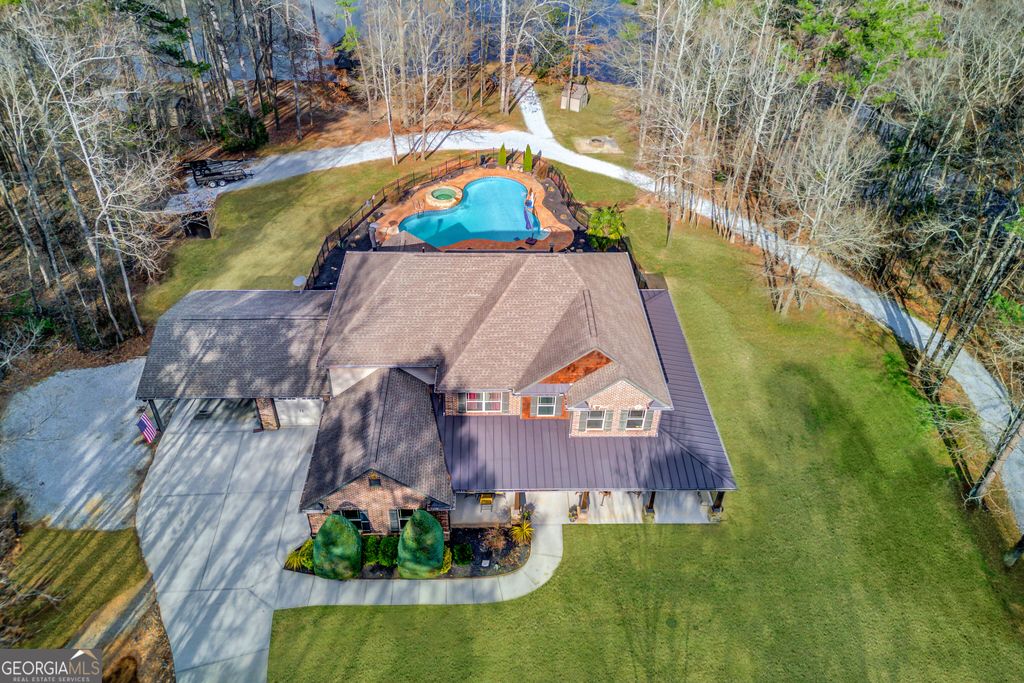 245 Lakeshore Drive, Jefferson, GA 30549 — exterior