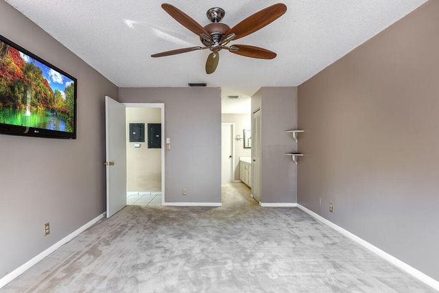 6378 Moseley Street, Hollywood, FL 33024