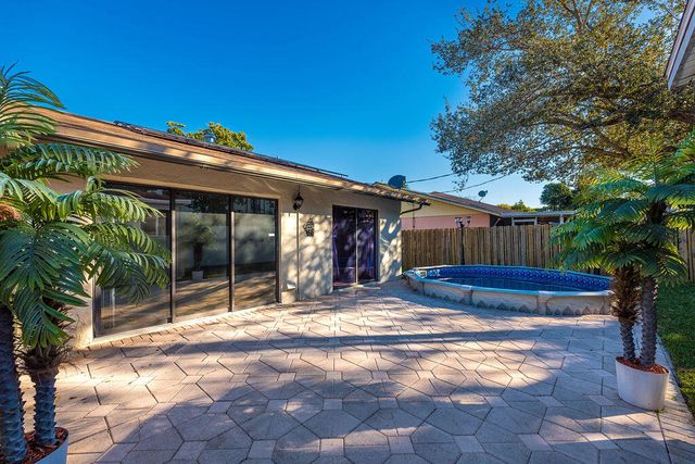 6378 Moseley Street, Hollywood, FL 33024