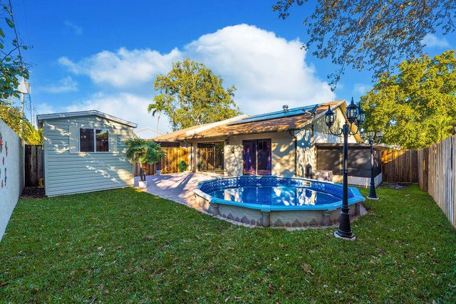 6378 Moseley Street, Hollywood, FL 33024