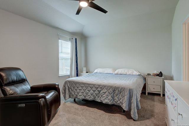 5615 Chase Falls, San Antonio, TX 78266