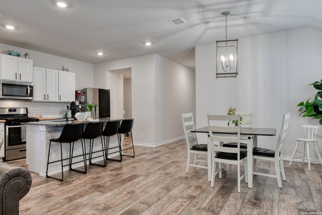 5615 Chase Falls, San Antonio, TX 78266