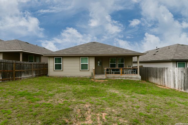 5615 Chase Falls, San Antonio, TX 78266