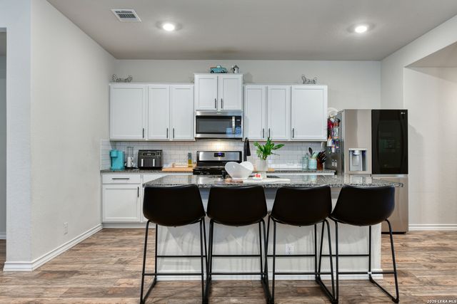 5615 Chase Falls, San Antonio, TX 78266