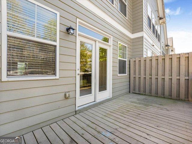 513 Grove Field Court, Suwanee, GA 30024