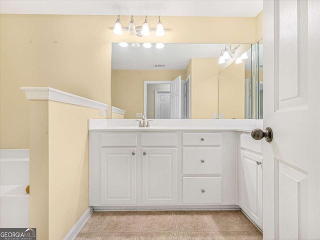 513 Grove Field Court, Suwanee, GA 30024