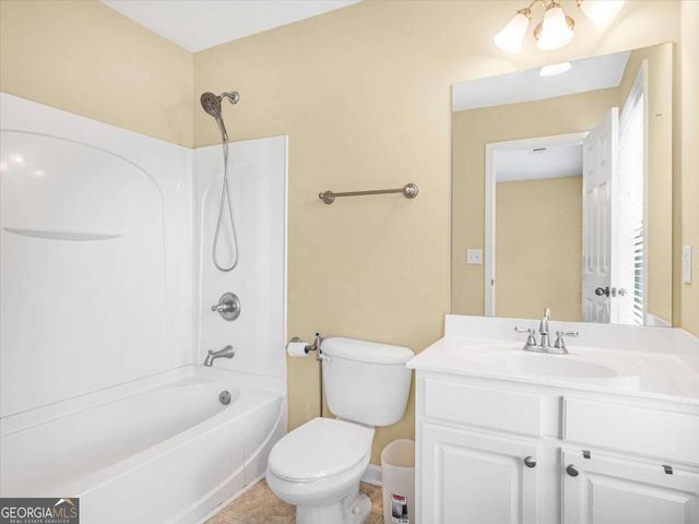513 Grove Field Court, Suwanee, GA 30024