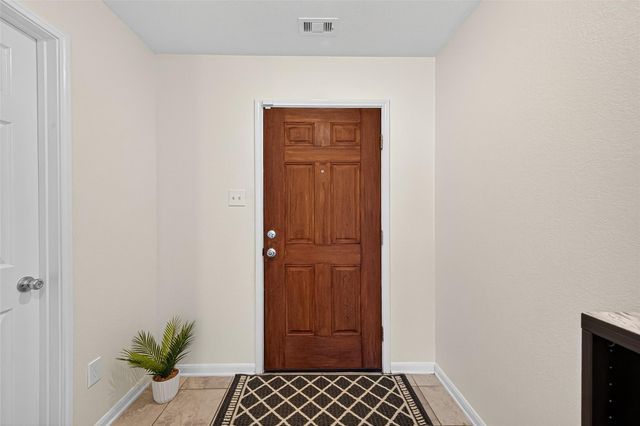 2610 Cabin Cove Lane, Houston, TX 77038