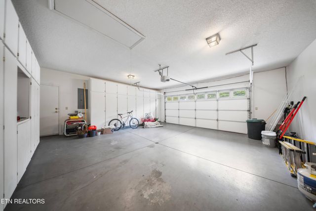 118 Motthaven Drive, Crossville, TN 38558