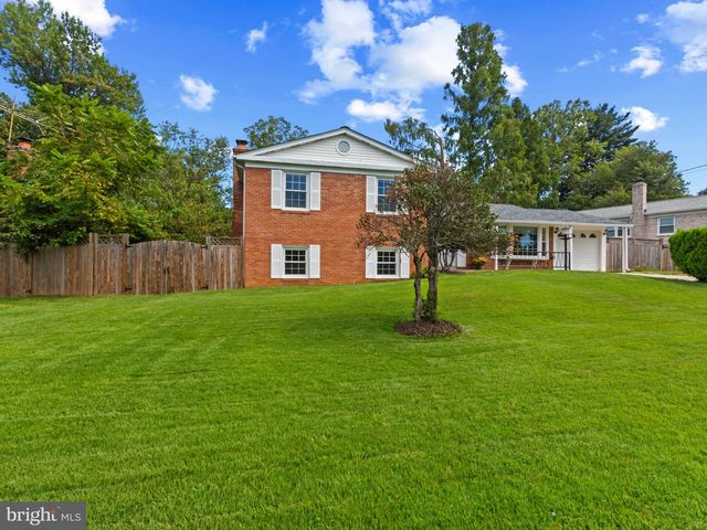 13203 FOXHALL DR, Silver Spring, MD 20906