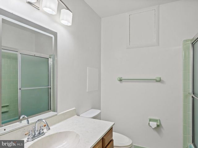 13203 FOXHALL DR, Silver Spring, MD 20906
