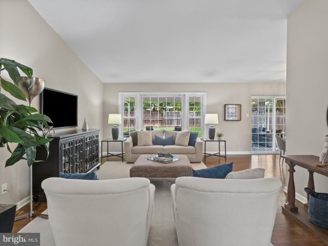 13203 FOXHALL DR, Silver Spring, MD 20906