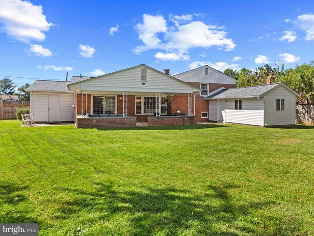 13203 FOXHALL DR, Silver Spring, MD 20906