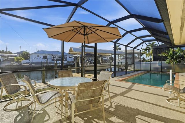 2821 Bruce ST, Matlacha, FL 33993