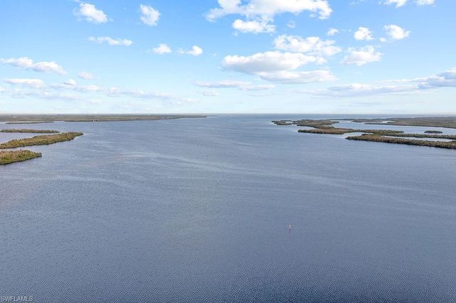 2821 Bruce ST, Matlacha, FL 33993